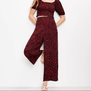 LOFT Beach Bundle: Pants and Crop Top